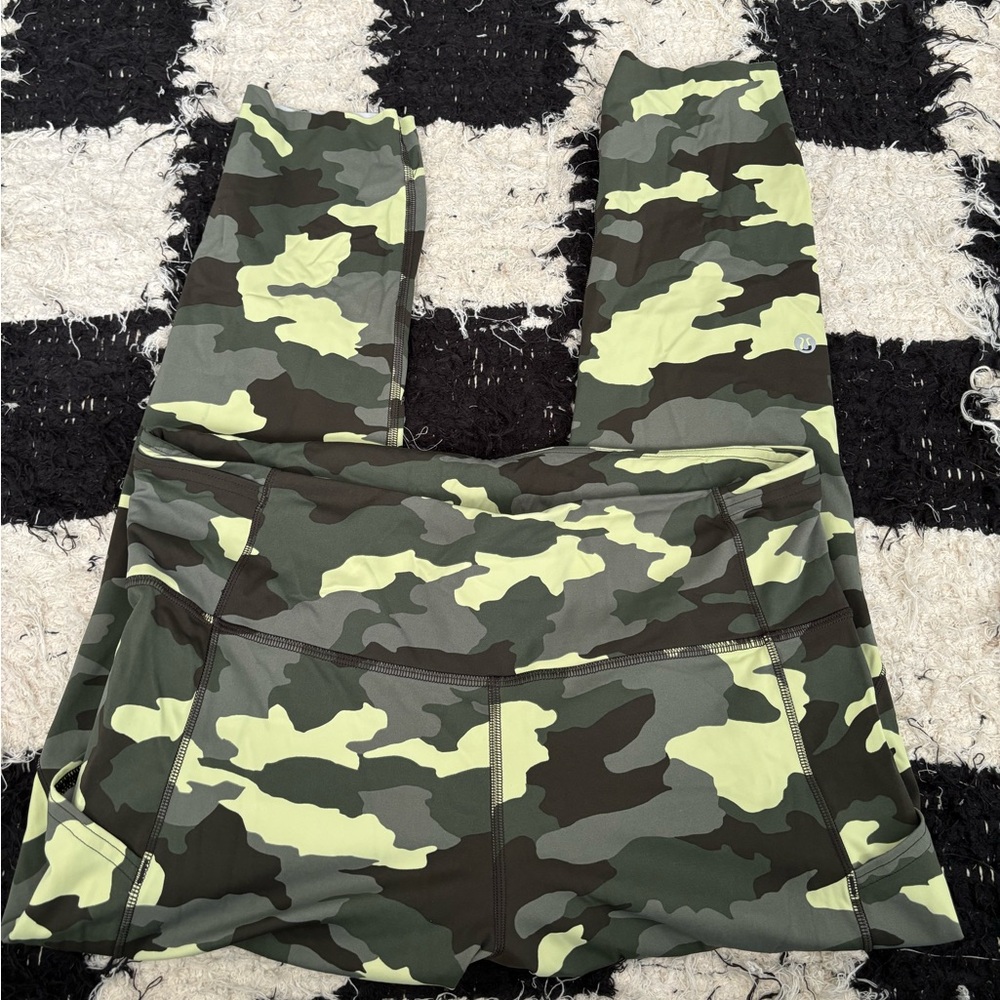 green camo lululemon leggings